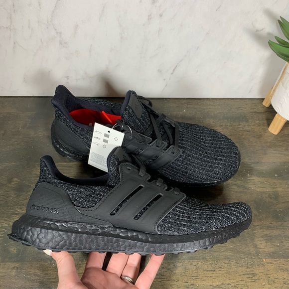 adidas UltraBOOST Triple Black - Picture 8 of 9